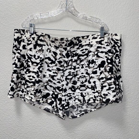 Calvin Klein dress Shorts XL Black and White Rayon & Polyester - Picture 1 of 6